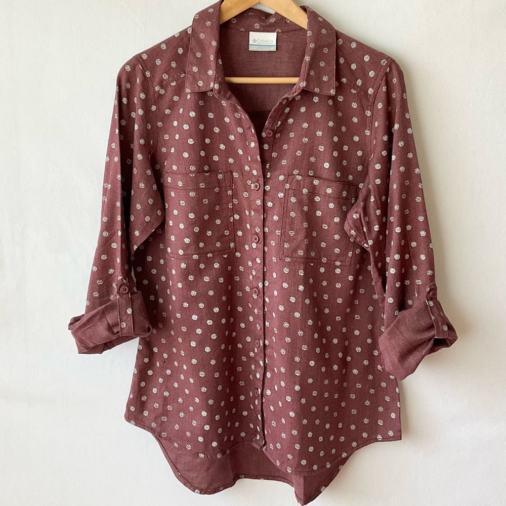 Columbia Medium Women Long Tab Sleeve High Low Polka Dot Button Down Shi…